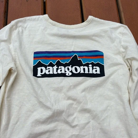 Patagonia Cream Long Sleeve Tee Size Medium. - Picture 3 of 4